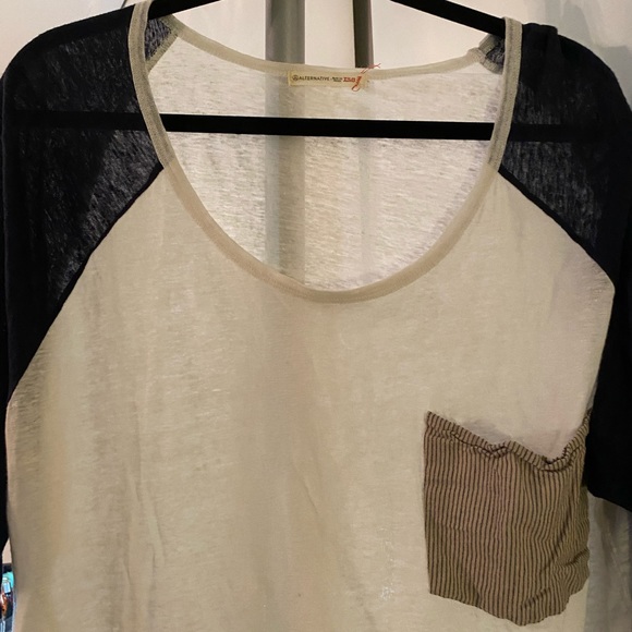 NWOT Alternative Apparel baseball style Tee - Picture 2 of 8